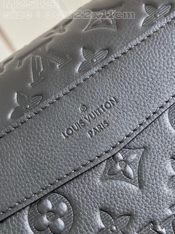 WIS PM-33*22.5*11CM Messenger VUITTON LOUIS Voyager 0924